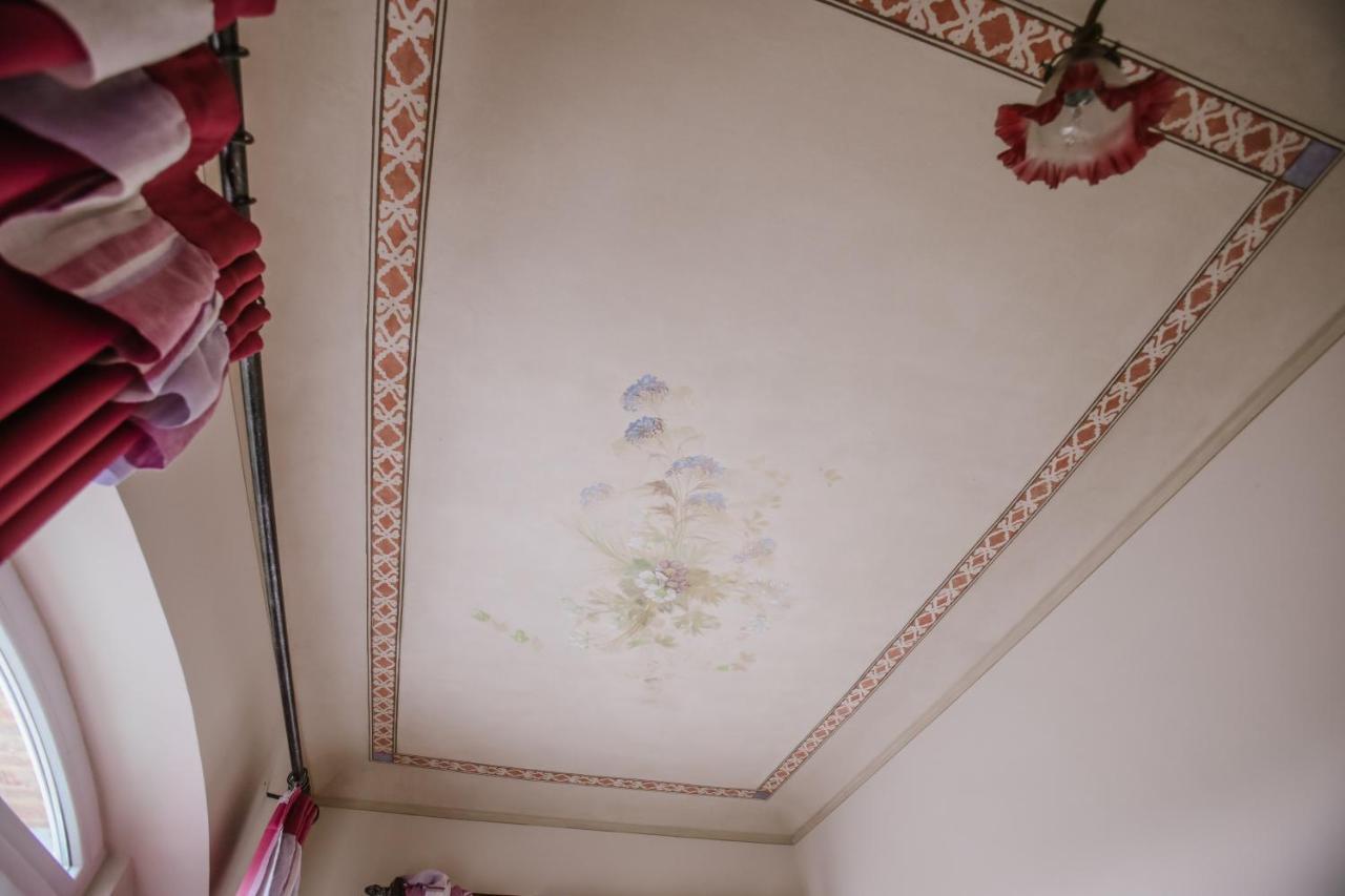 Il Pozzo Fiorito Apartment Cossombrato Екстериор снимка